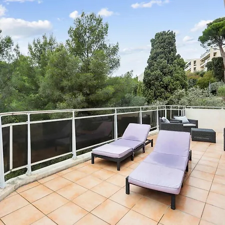 Grande Terrasse Et Vue Mer, Tres Calme *